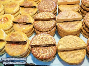 台湾の春節　高雄三鳳中街で旧正月のお買い物